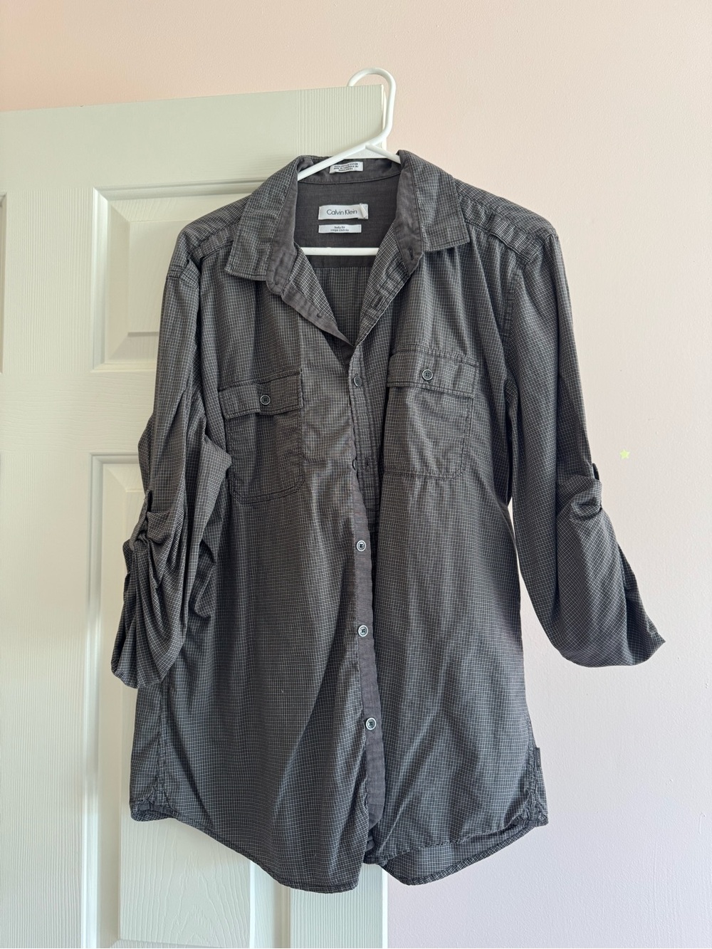 Calvin Klein Men's Dark Gray Button-Down Casual Shirt 100% cotton